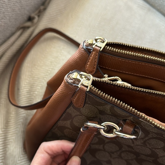 Coach Christy Brown Signature Tote Bag EUC -some flaws - Picture 11 of 17